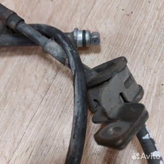 Трос ручника задний правый Suzuki Grand Vitara