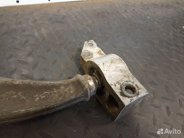 Рычаг передний для VW Passat B6