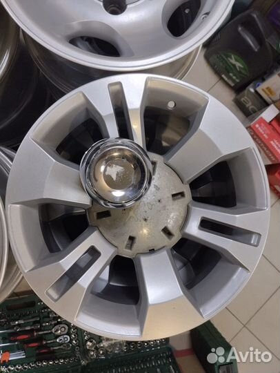 Литые диски r16 6*139.7 110