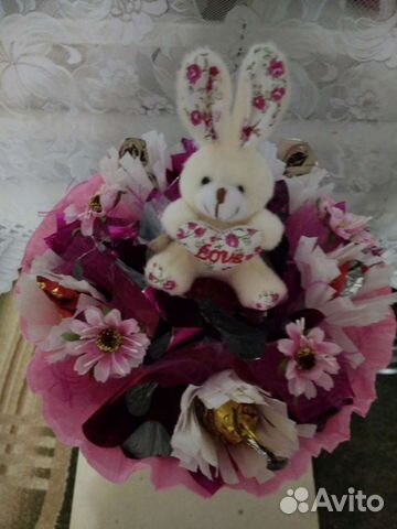 Изготовление букетов с конфетами и игрушками