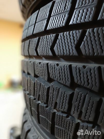 Dunlop All Season Maxx AS1 10.00/8.5 R17