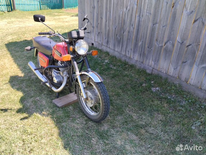 Продам Иж планета 5