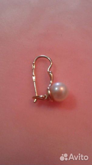 Серьга золотая одна