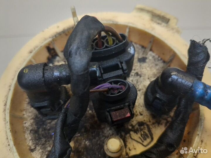 Насос топливный электрический Audi Q3, 2016