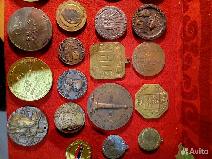 Настольные медали