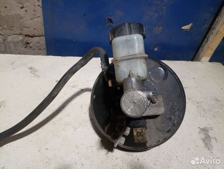 Вакуумный усилитель тормозов с гтц Hyundai Sonata