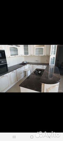 Изготовлени столешниц из натурального камня