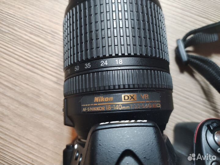 Nikon D5300 + KIT AF-S DX 18-140 VR