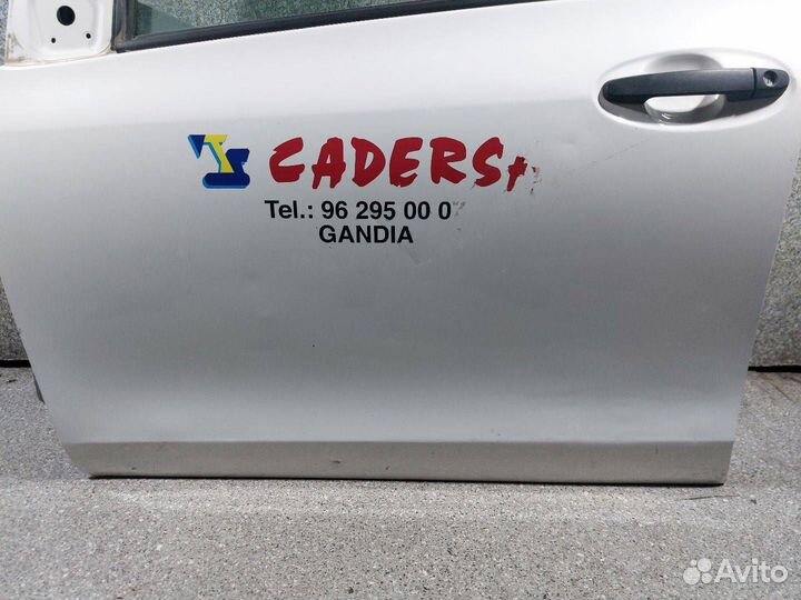 Дверь передняя левая Toyota Yaris