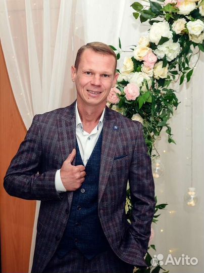 Ведущий ярких событий