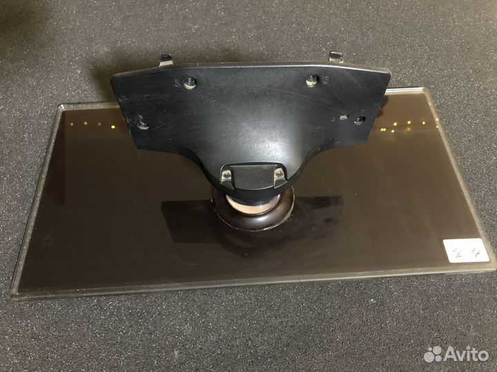 Ножка BN96-16771B Samsung UE37D5500RW