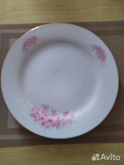 Новый набор тарелок