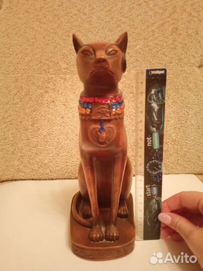 Статуэтка кот