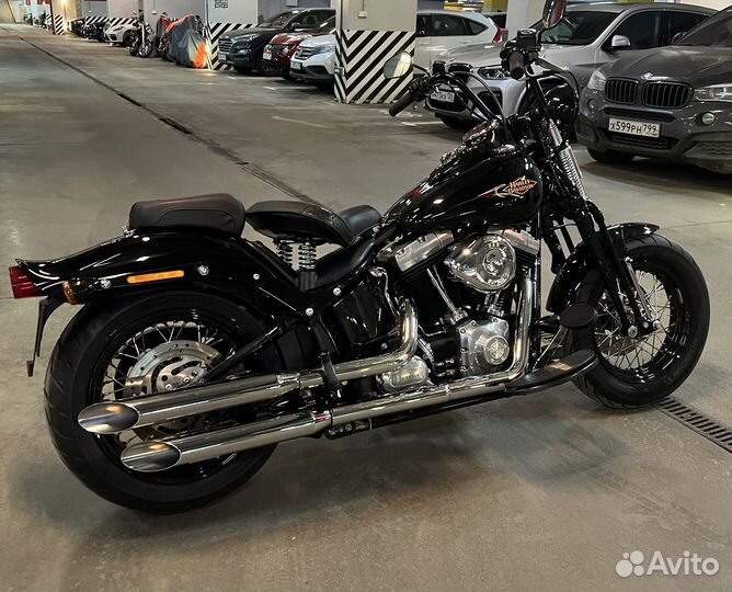 Softail Springer (Cross Bones)