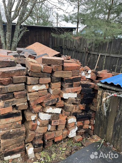 Кирпич бу