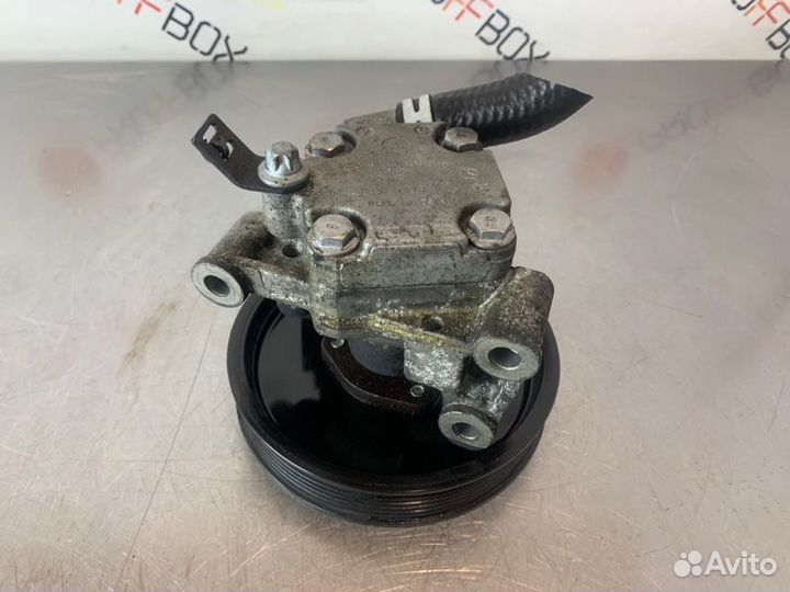 Насос гидроусилителя руля Mercedes C-Class W203