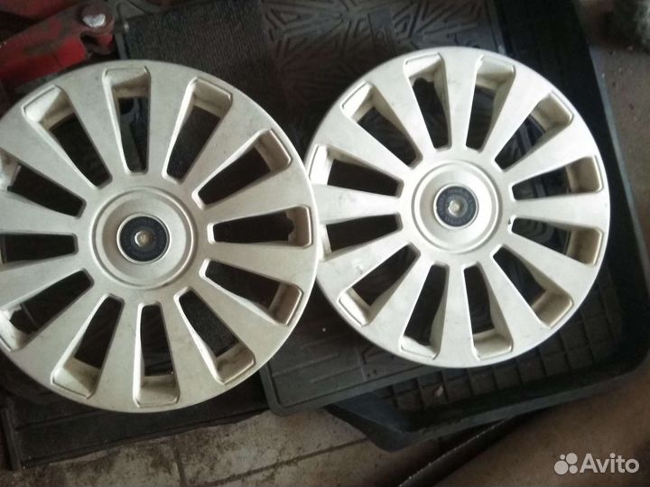 Колпачек колеса форд ниссан