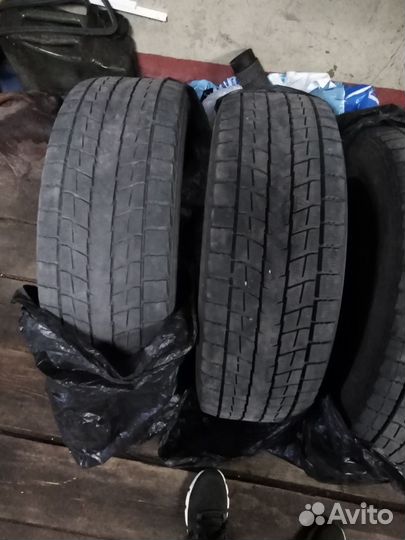 Dunlop Winter Maxx SJ8 235/60 R18 107R