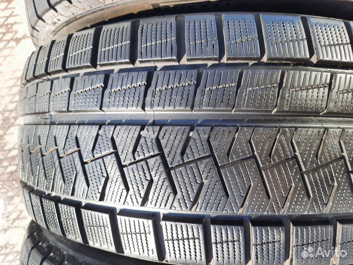 Pirelli Ice Asimmetrico 225/45 R17