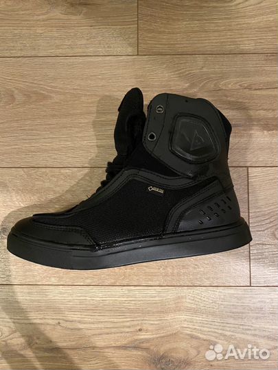 dainese street darker boots