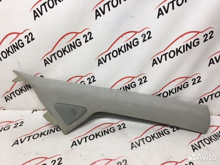 Накладка на стойку кузова передняя правая Toyota