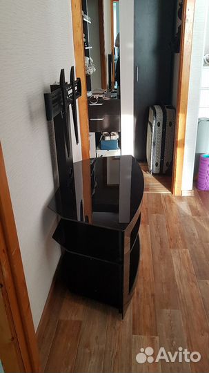 Стойка для телевизора напольная