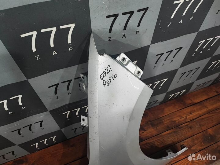 Крыло переднее правое Skoda Rapid 1 12-17 Б/У Ориг