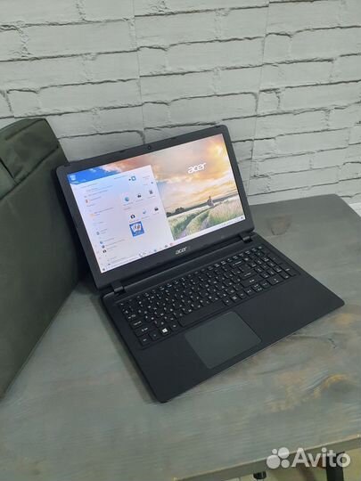 Ноутбук Acer Aspire ES1 15.6