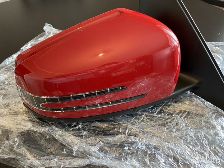 Зеркало правое Mercedes c204 w204 с повреждениями