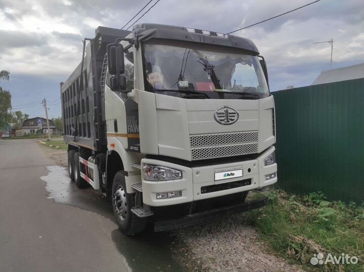 FAW J6 CA3310P66K23T4E5, 2022