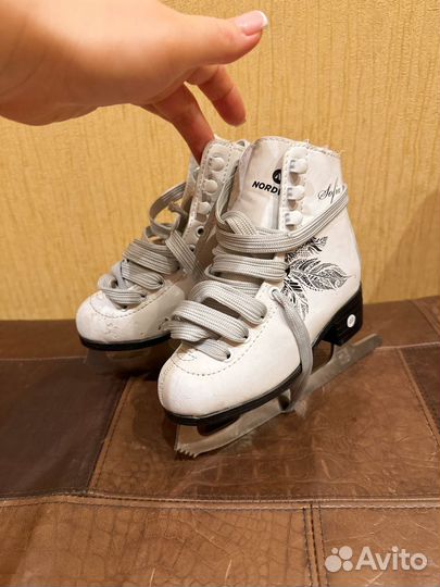 Коньки фигурные детские 27 размер