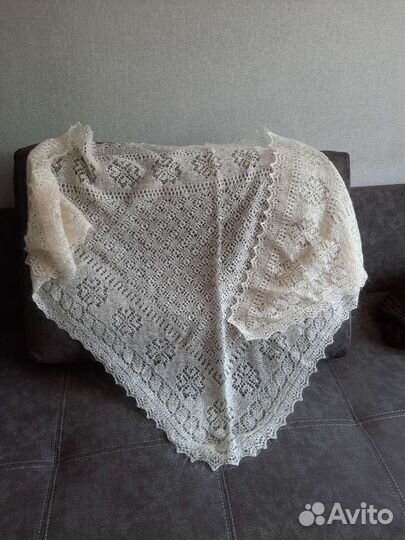 Пуховый платок паутинка