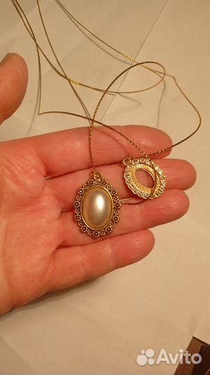 Кулон классика