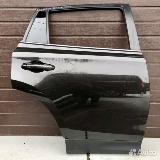 Ручка внутренняя правая Тойота Рав 4 ха40 13-19г