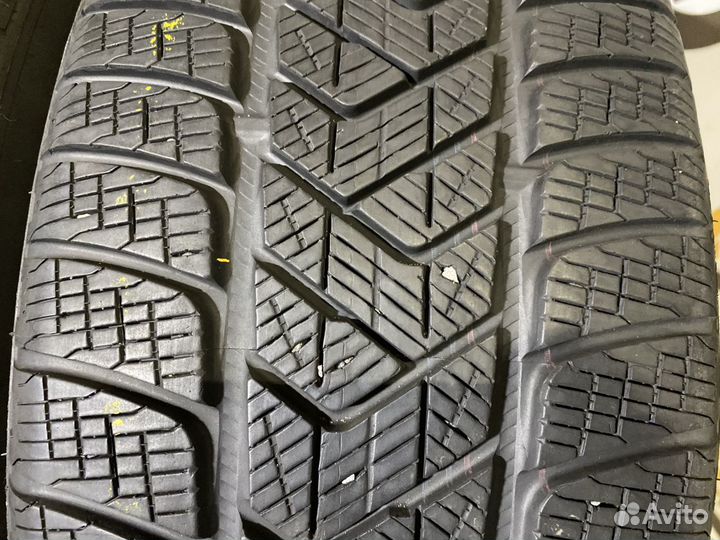 Pirelli Scorpion Winter 235/55 R19