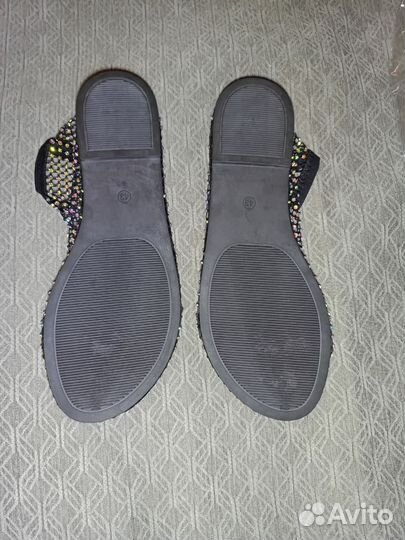 Босоножки сандалии со стразами с круглым носком