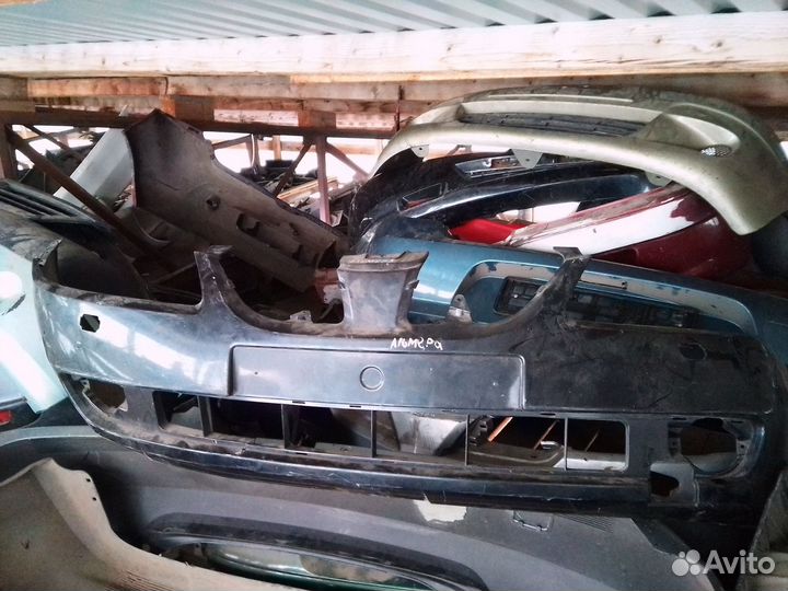 Бампер передний Ниссан Альмера 2004г