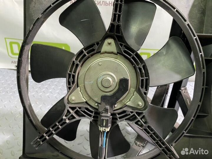 Диффузор в сборе с вентилятором Mitsubishi Lancer