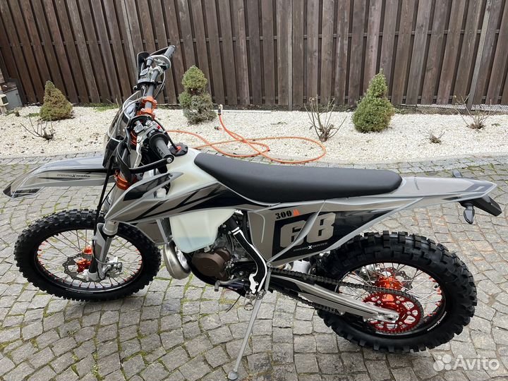 Lextra 300 2t (GR8) новый