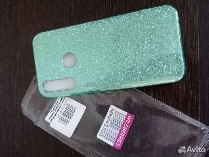 Чехол на телефон