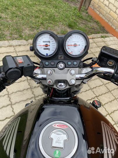 Дорожный мотоцикл