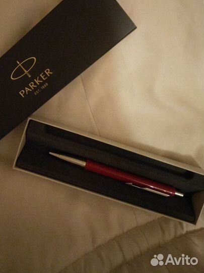 Шариковая ручка parker Vector Red