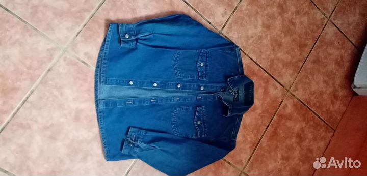 Джинсовая рубашка