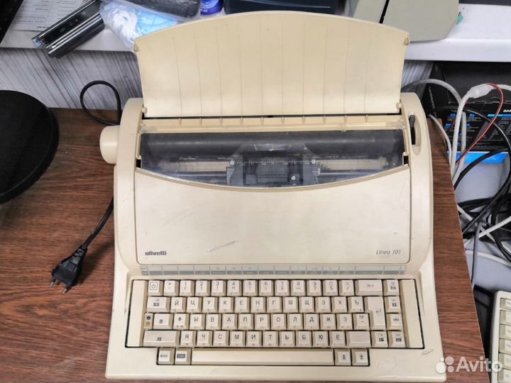 Печатная машинка Olivetti Linea 101