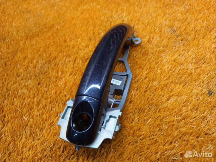 Ручка двери внешняя передняя правая Volkswagen