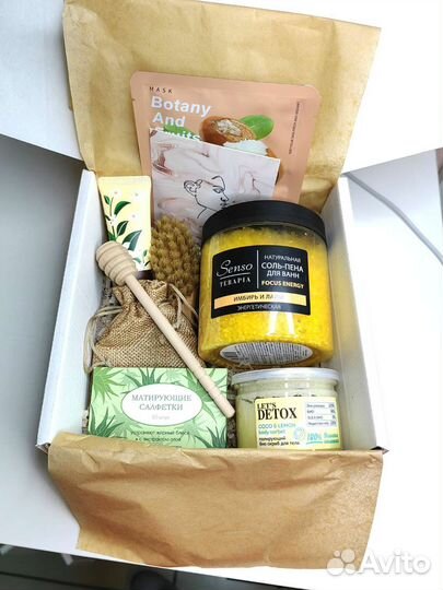 Подарочный бокс для девушки