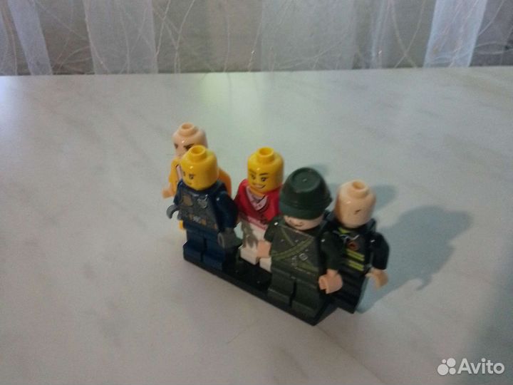 Lego человечки