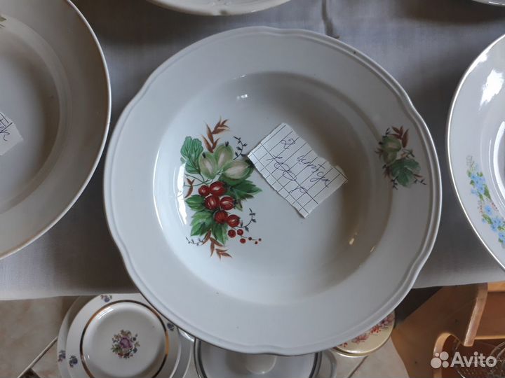 Тарелки разные