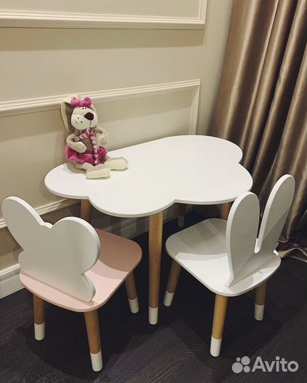 Детский стол и стул