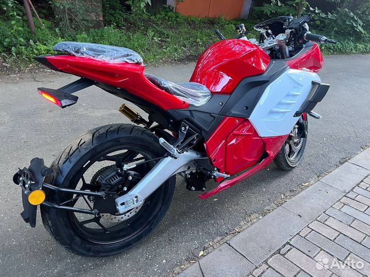 Электромотоцикл Ducati Panigale 1199